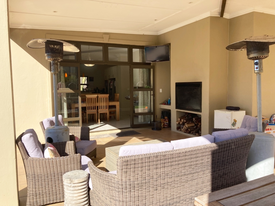 To Let 3 Bedroom Property for Rent in Avignon Western Cape
